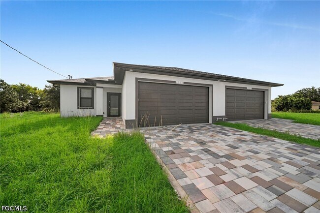 Foto del edificio - 4982 Fairway Ct