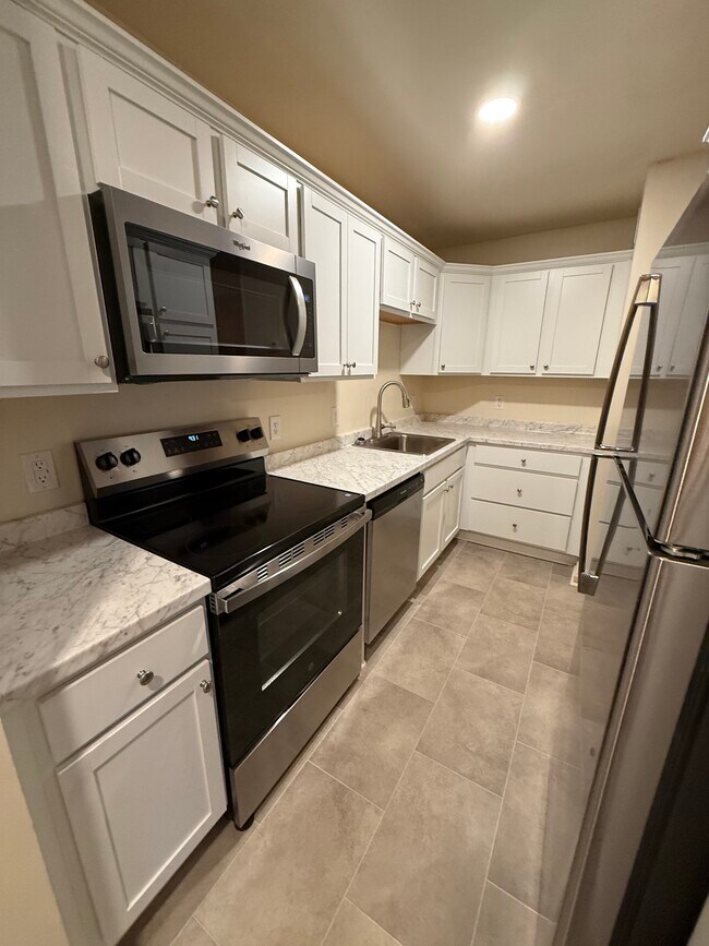 Foto del edificio - 586 Franklin St