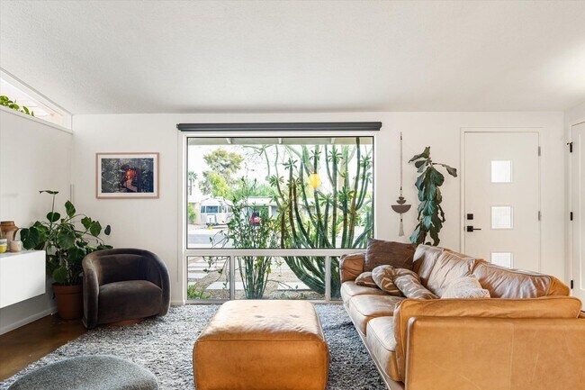 Foto del edificio - 1044 E Northview Ave