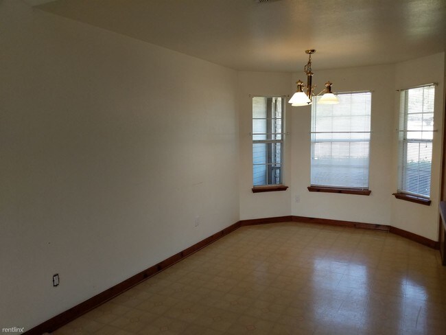 Building Photo - 3 br, 2 bath House - 279 County Road 4700 ...