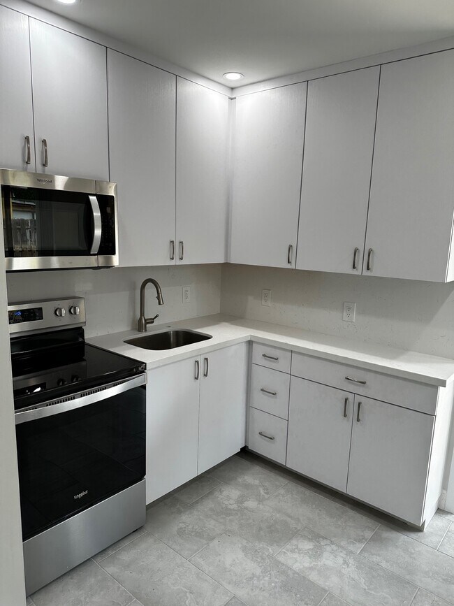 Foto del edificio - 1131 SW 8th Ter