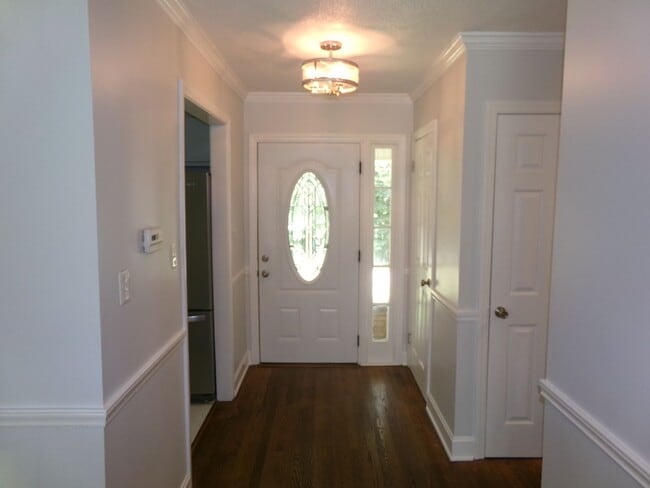Building Photo - This one has been remodelled inside and out!