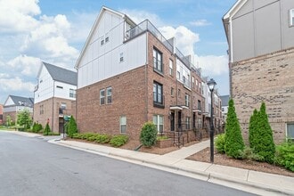 Building Photo - 13051 Tinton Ave