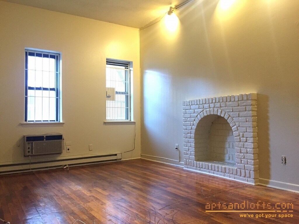 Foto principal - 429 W 24th St