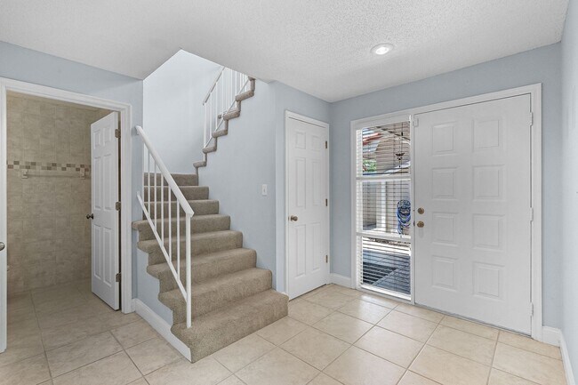 Building Photo - Sandpoint Blvd