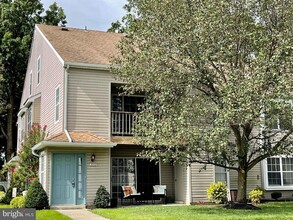 Building Photo - 2002 Tanglewood Ct