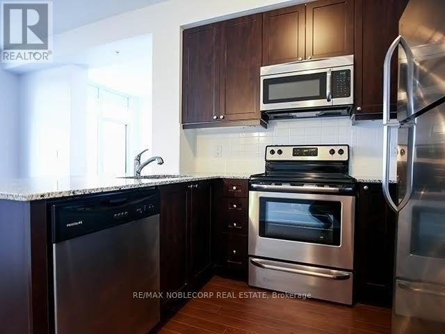 Photo du bâtiment - 12 Woodstream Blvd