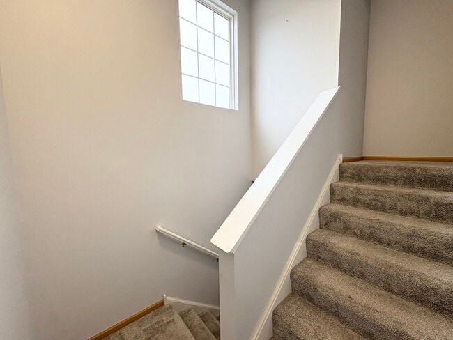 Foto del edificio - 2219 Silverstone Dr