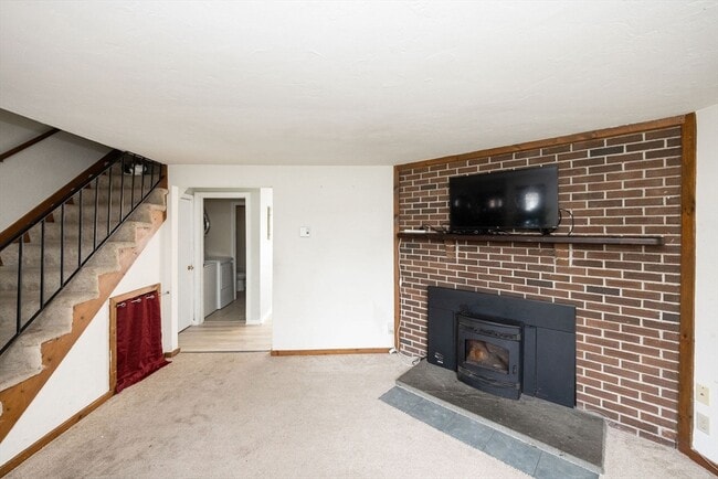 Foto del edificio - 90 Brightwood Ave