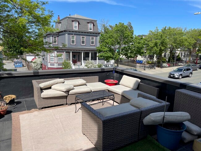 Foto del edificio - 146 Highland Ave