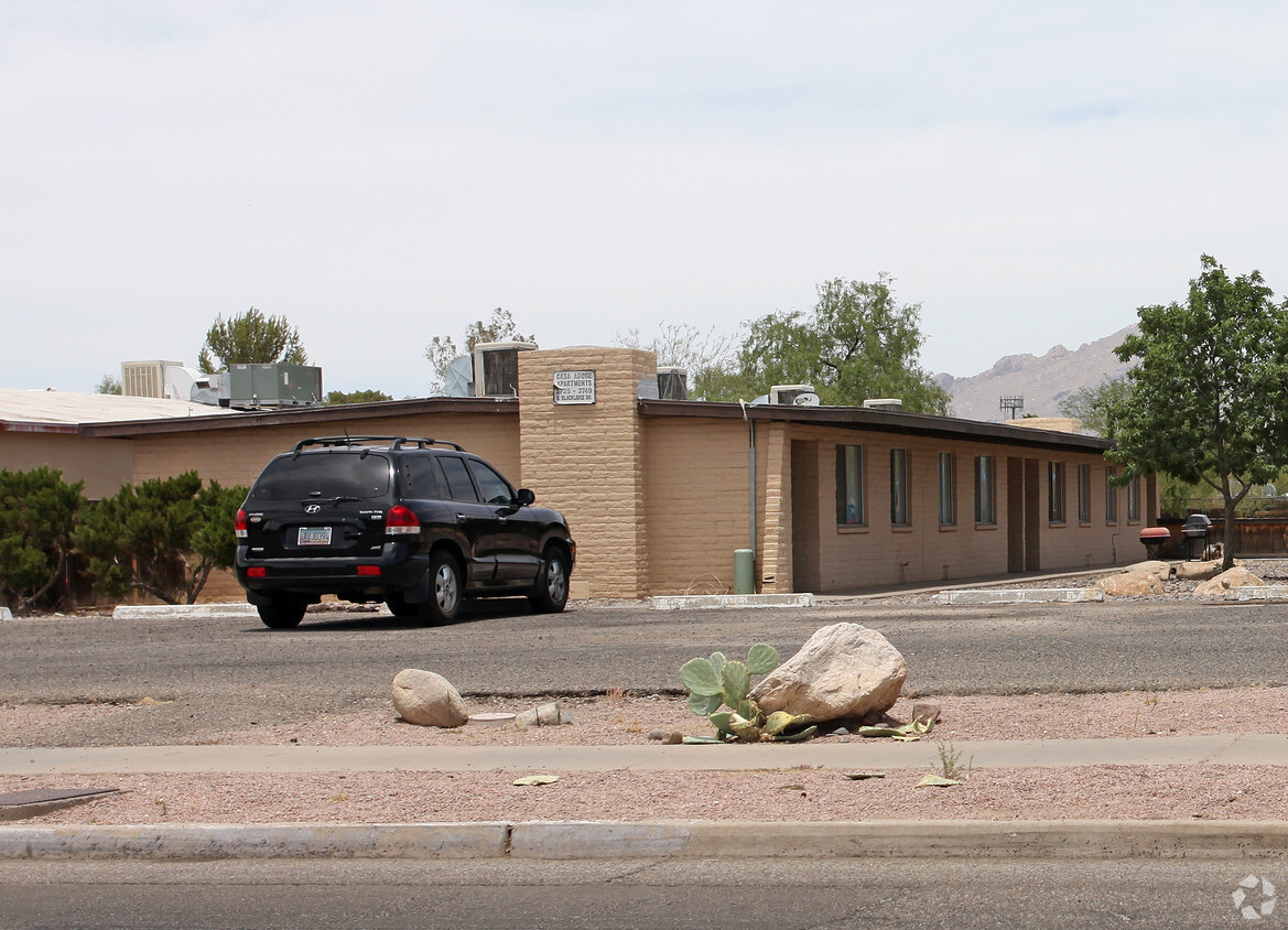 Building Photo - Casas Adobe Apartments