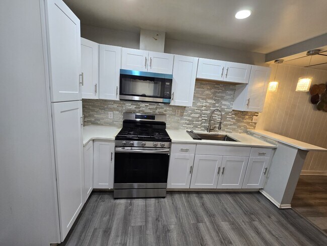 Foto del edificio - 1251 N 11th St