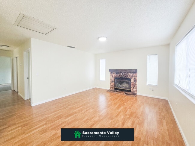 Building Photo - 8337 Sutter Buttes Way