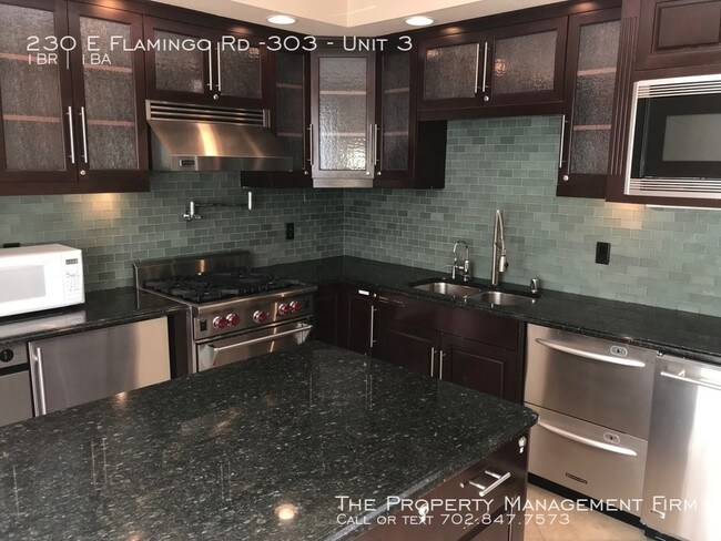Building Photo - 230 E Flamingo Rd