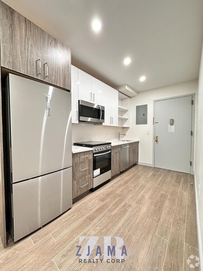 Building Photo - 64 W 107th St