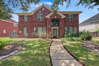 Building Photo - 2422 Lansing Cir
