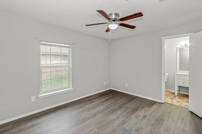 Foto del edificio - 2517 W Hackberry Ave