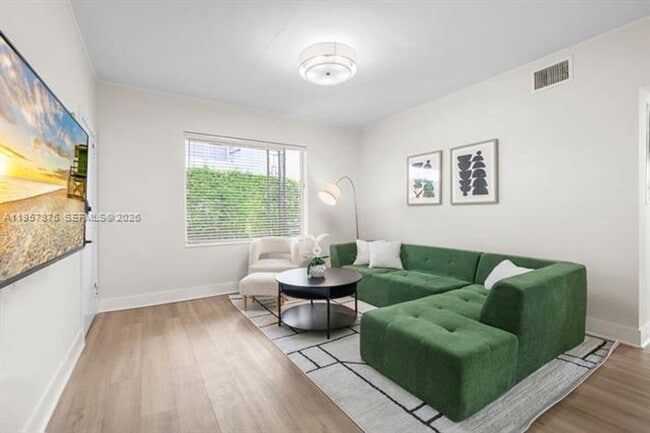 Photo - 1471 Lincoln Terrace Apartment