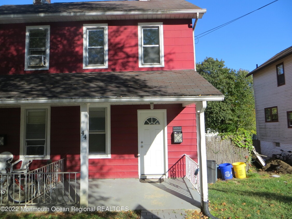 Primary Photo - 44 Conover St