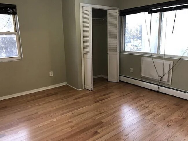 Foto del edificio - 1027 Halsey St