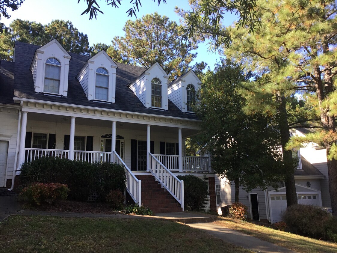 Foto principal - 1325 Heritage Club Ave