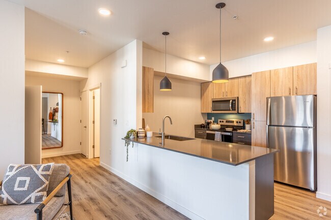 1HAB, 1BA - 745 ft² - Cypress