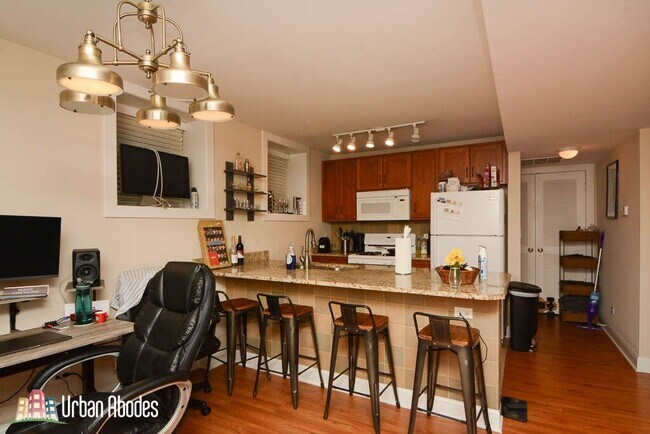 Building Photo - 3817 N Fremont St