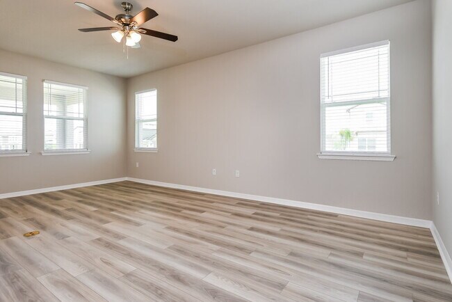 Building Photo - 2335 Raven Rdg Dr