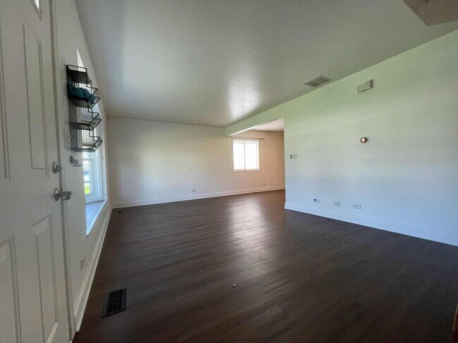 Foto del edificio - 211 E Oneida Ave