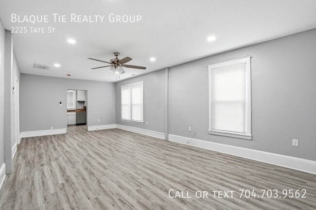 Building Photo - 2225 Tate St