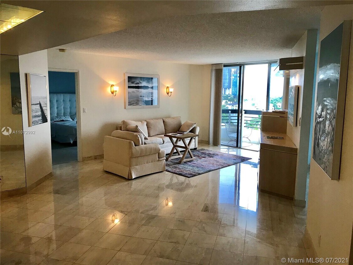 3600 Mystic Pointe Dr Unit 815, Aventura, FL 33180 Condo for Rent in