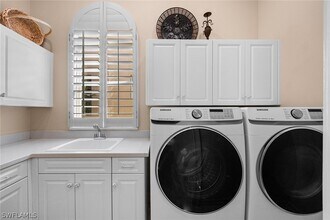 Building Photo - 4252 Sanctuary Way