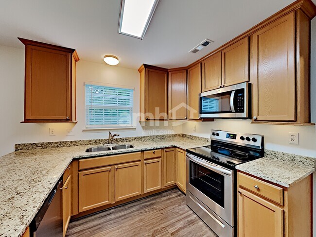 Building Photo - 803 Wesley Alan Ln