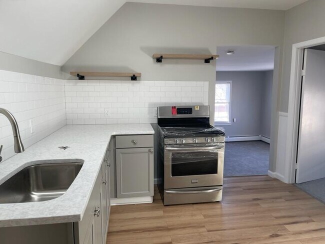 Foto del edificio - 1233 Eggert Rd