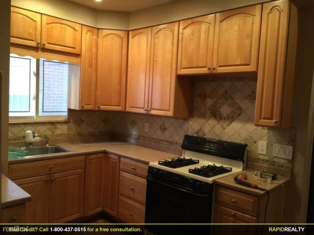 Foto principal - 1397 W 6th St