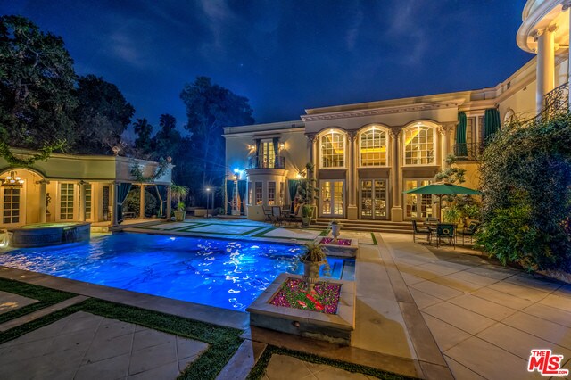 Foto del edificio - 1234 S Oak Knoll Ave