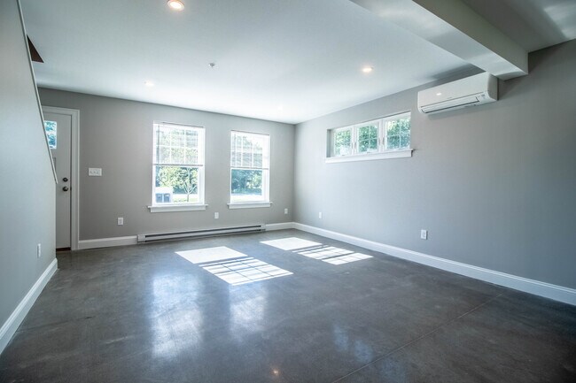 Foto del edificio - 3 Heritage Ln