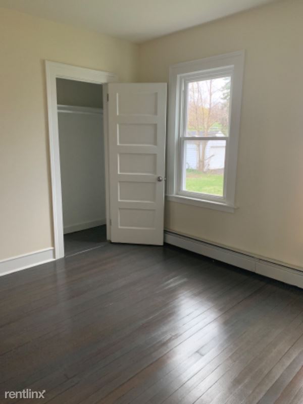 Foto del edificio - 2 br, 1 bath Apartment - 24 Miller St