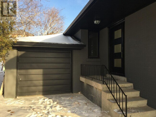 Photo du bâtiment - 83 Wishing Well Dr