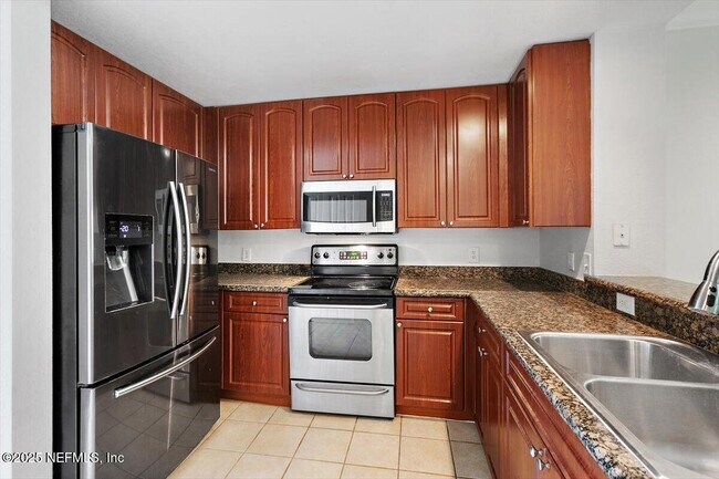 Foto del edificio - 9745 Touchton Rd