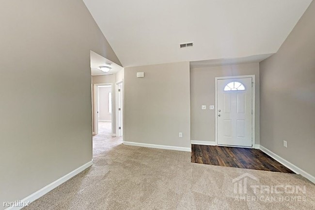 Building Photo - 416 Leecrest Dr