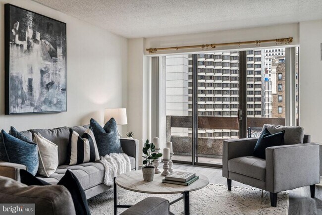 Foto del edificio - 1326-42 Spruce St