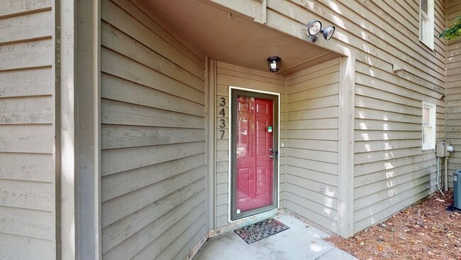 Building Photo - 3437 Colony Crossing Dr