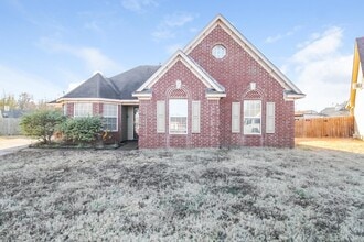 Building Photo - 4611 Chadwell Cove
