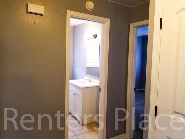 Foto del edificio - 110 W 9th St