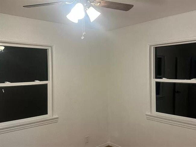 Foto del edificio - Newly Remodeled