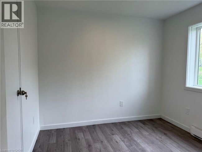 Building Photo - 127 HighRiver Trl