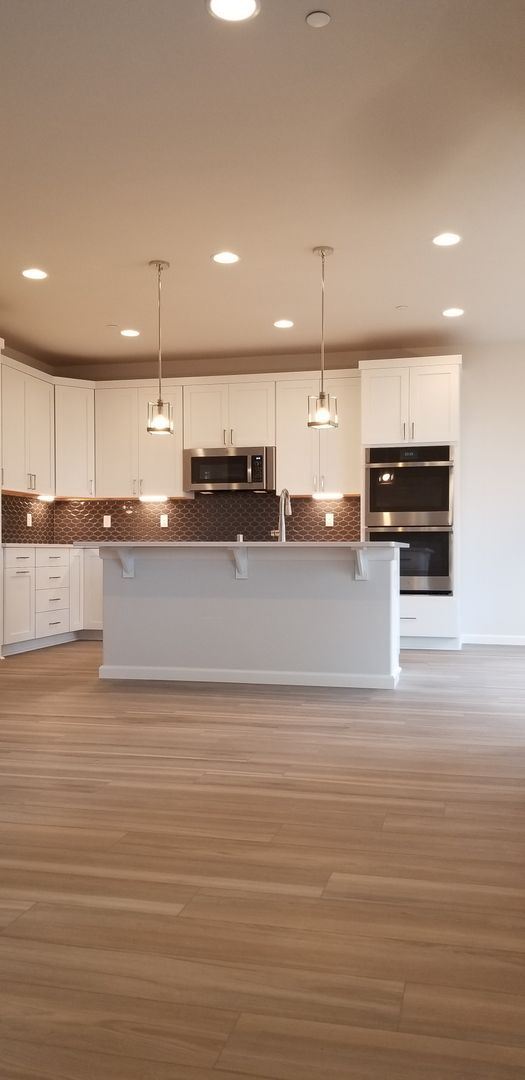 Foto del edificio - 4 br, 3.5 bath House - 1130 NW Rhythm St