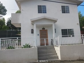 Building Photo - 24334 Crestlawn St