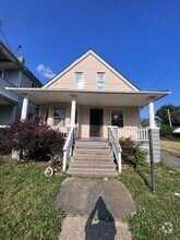 Building Photo - 2907 E 118th St